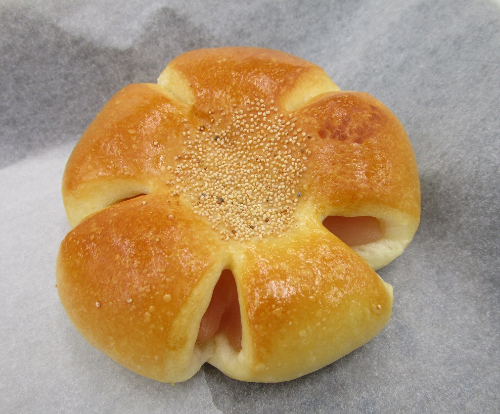 もち入りさくらあんパン